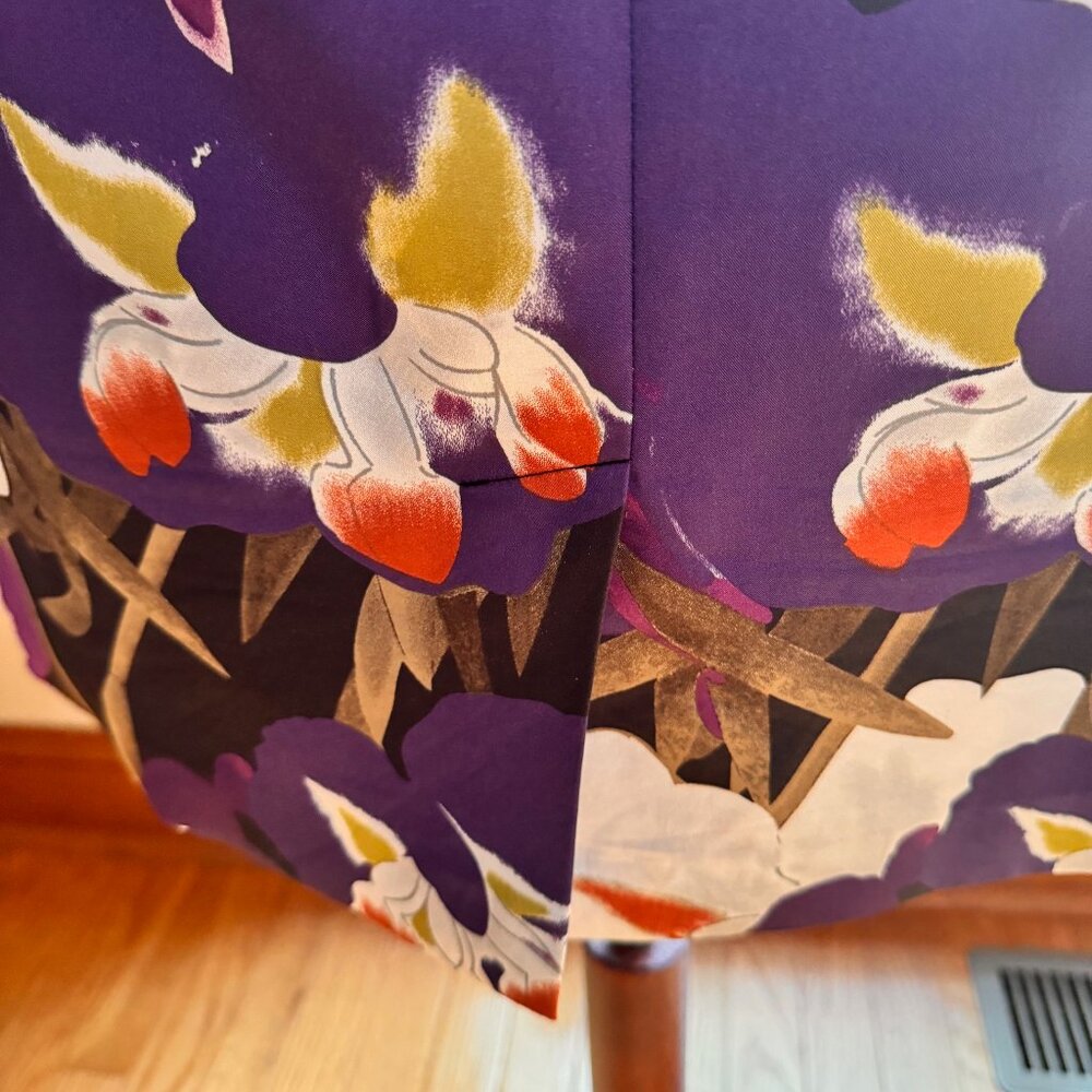 Tahari Purple Floral Sheath Dress Satin Polyester Blend, SZ 12, EUC - Picture 4 of 14